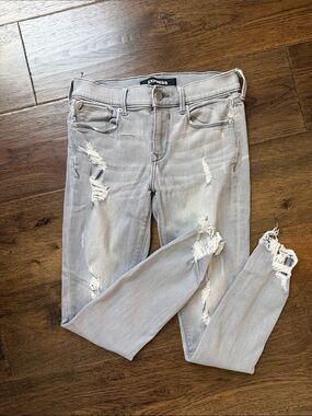 Express Light Gray Distressed Skinny Jeans